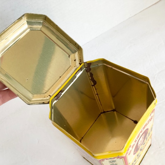 Vintage Radford Roasted Nuts Tin - Picture 5 of 10